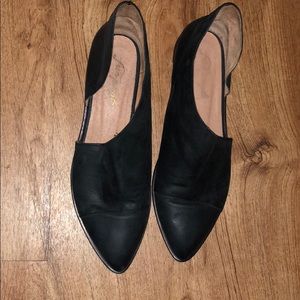 Royale pointy toe flat free people size 41